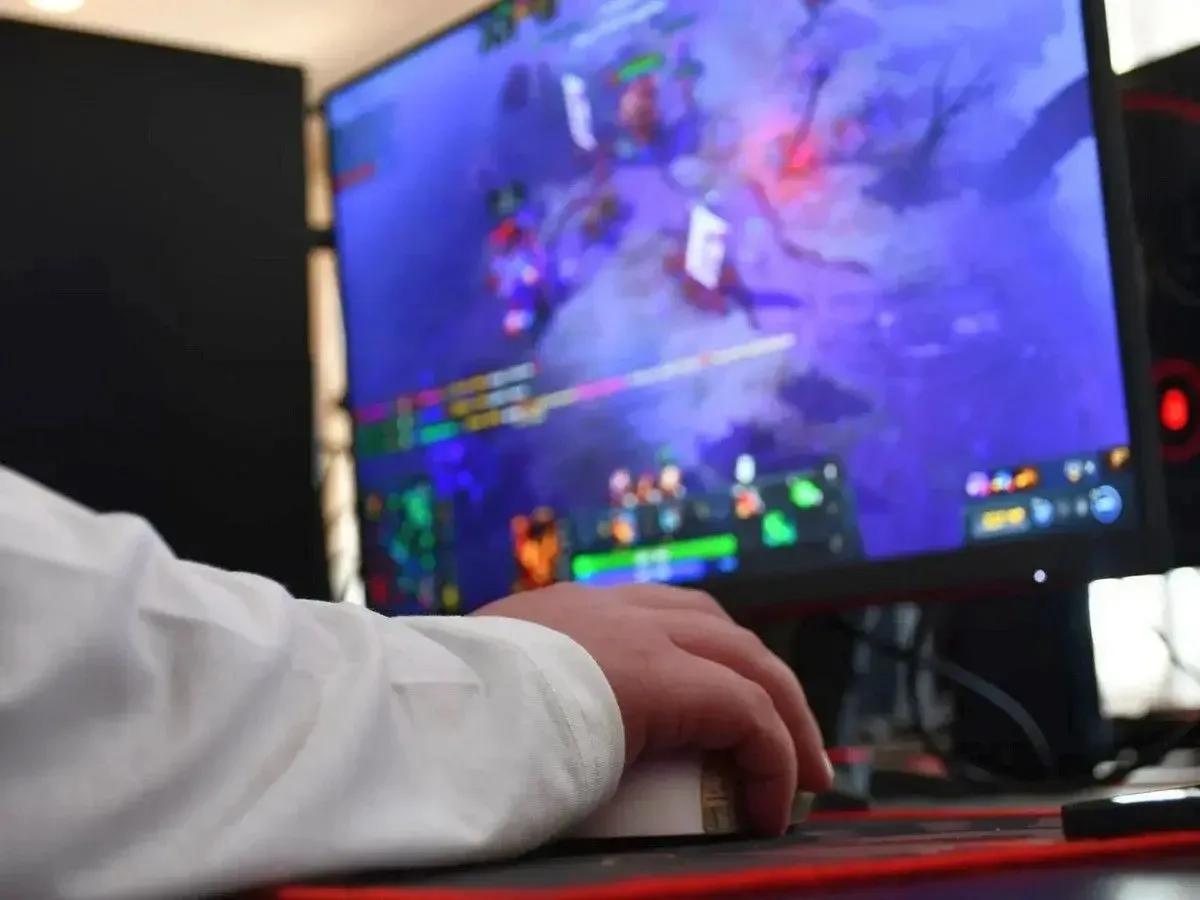 🎮 Студенты ХАУ вышли в финал Кубка России, завоевав серебро и бронзу!